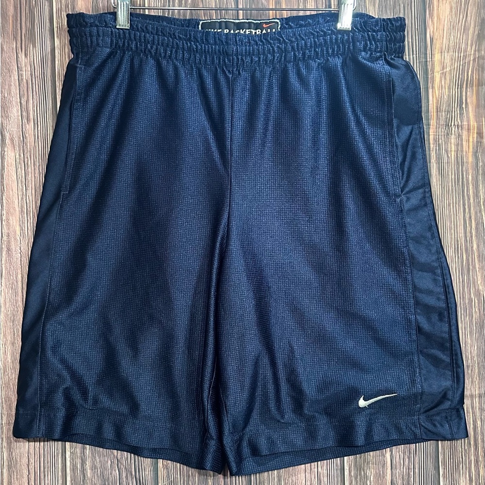 Vintage Nike Navy Blue Athletic Basketball Shorts - Men’s Size Medium